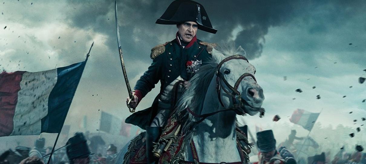 Napoleão enfrenta batalhas em novos pôsteres do filme