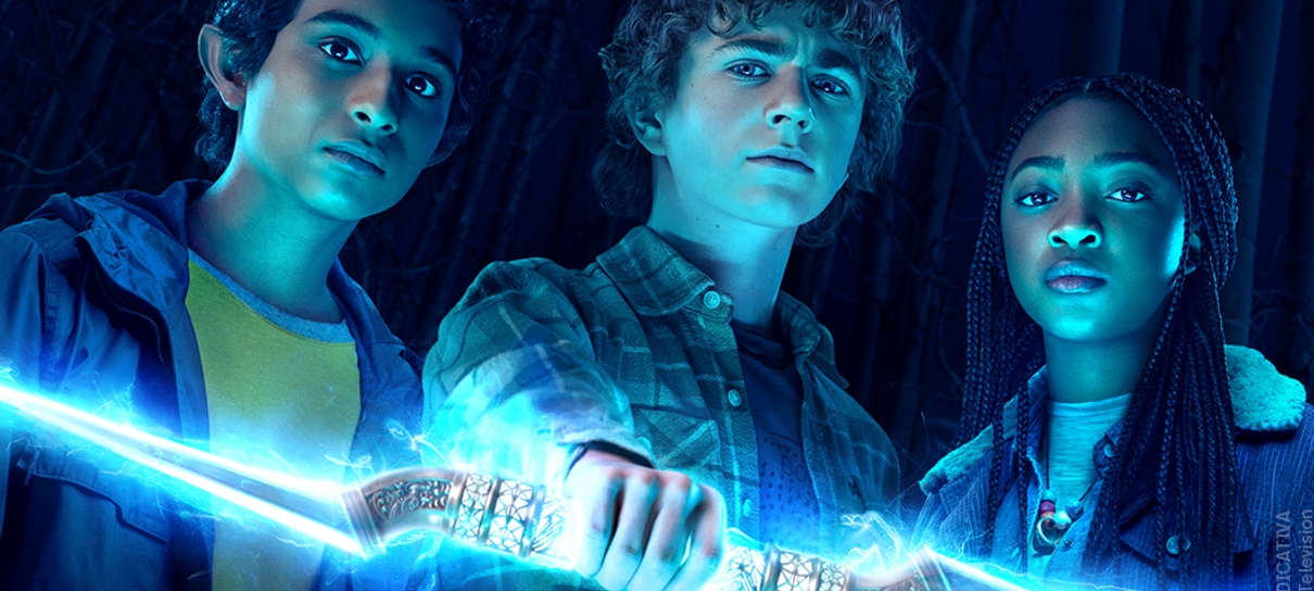 Percy Jackson e Os Olimpianos ganha novo pôster com trio em destaque