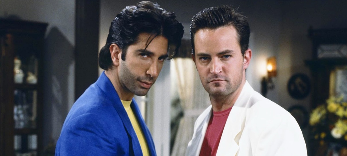 David Schwimmer homenageia Matthew Perry: "Obrigado por dez incríveis anos de risadas"