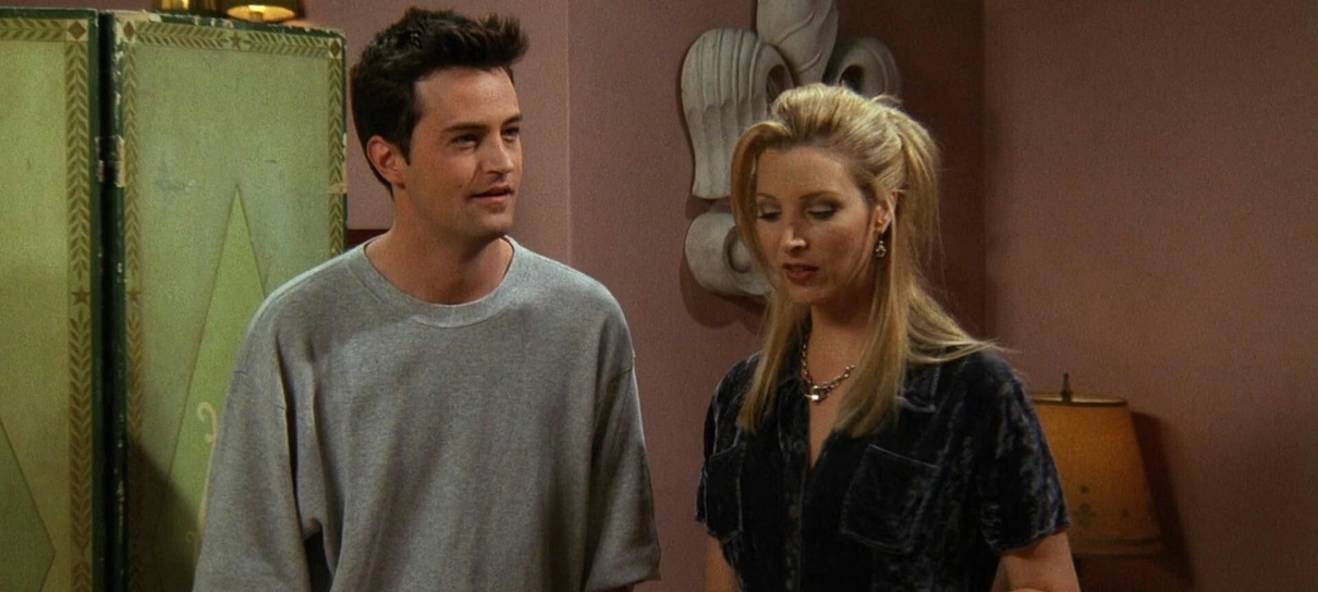 Lisa Kudrow faz homenagem emocionante a Matthew Perry com agradecimentos
