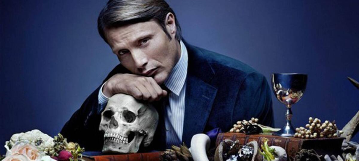 Mads Mikkelsen diz que é escolhido como vilão por causa do sotaque