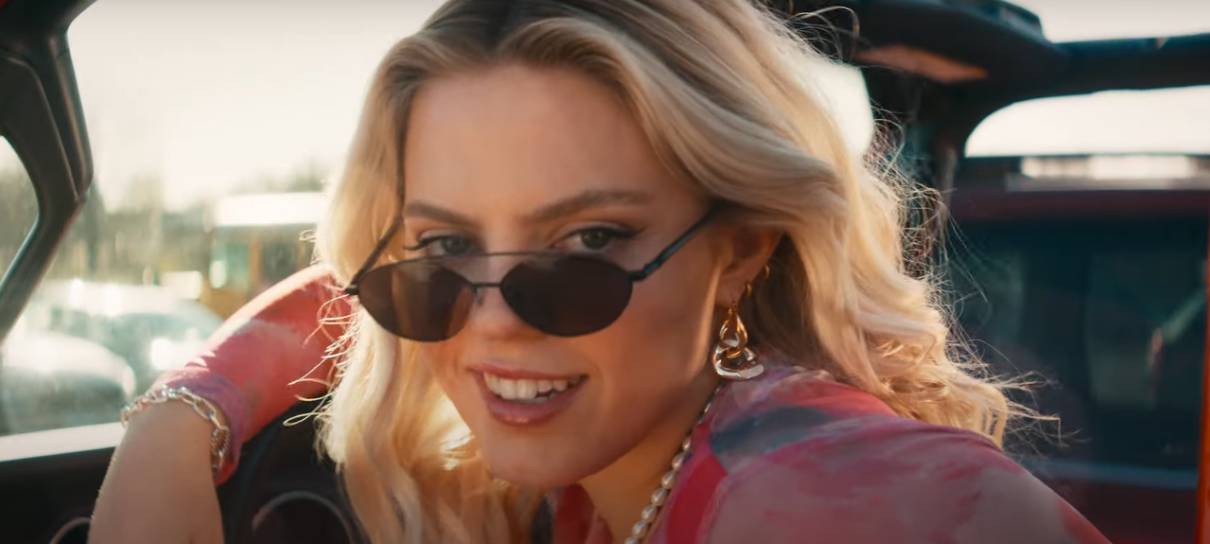 Novo Meninas Malvadas ganha trailer musical e nostálgico