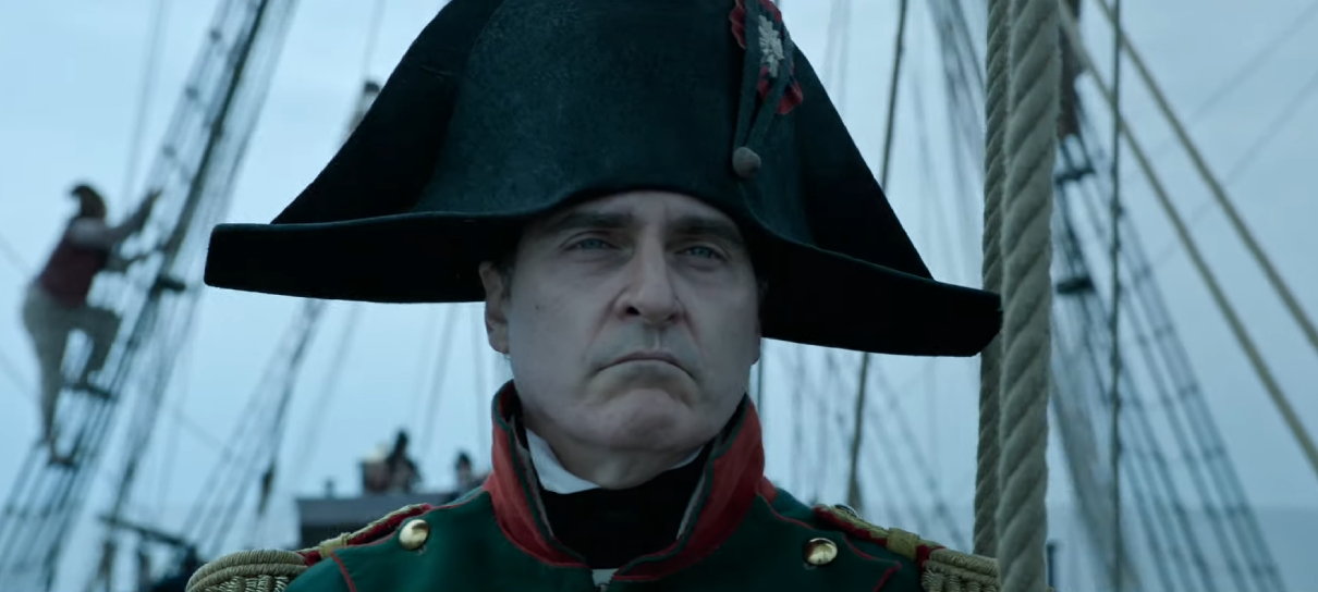 Napoleão destaca grandes batalhas e dramas em trailer final