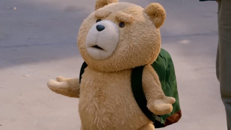Ted descobre como é ir à escola em trailer de série prelúdio