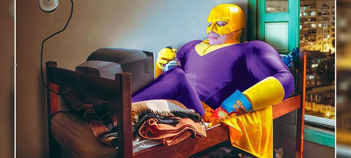 Overman, filme baseado em super-herói da Laerte, ganha novo pôster