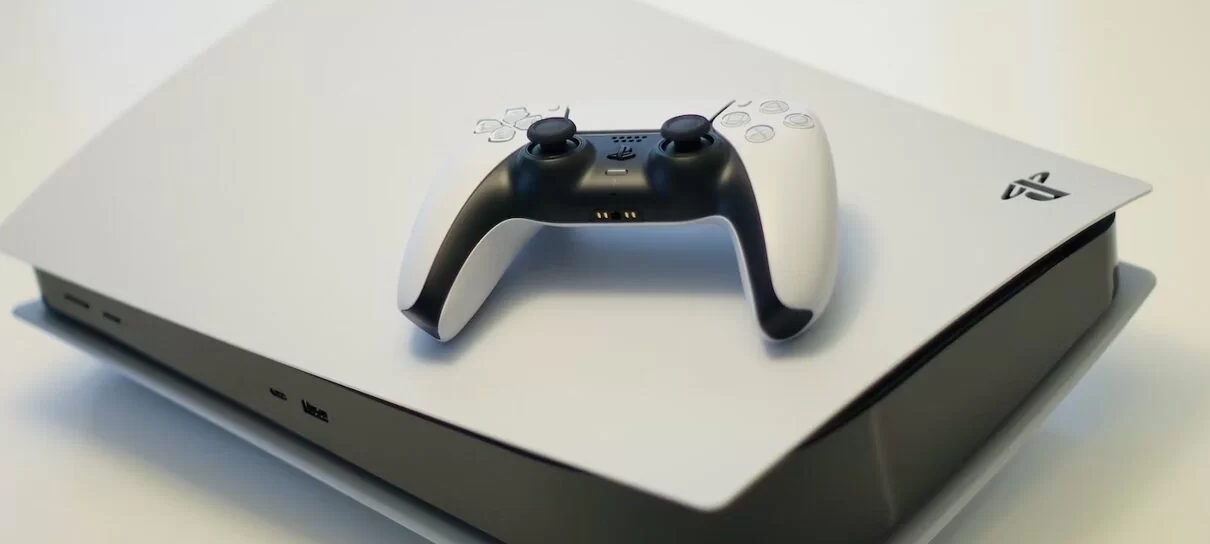 PlayStation anuncia descontos de Black Friday para PS5 e DualSense