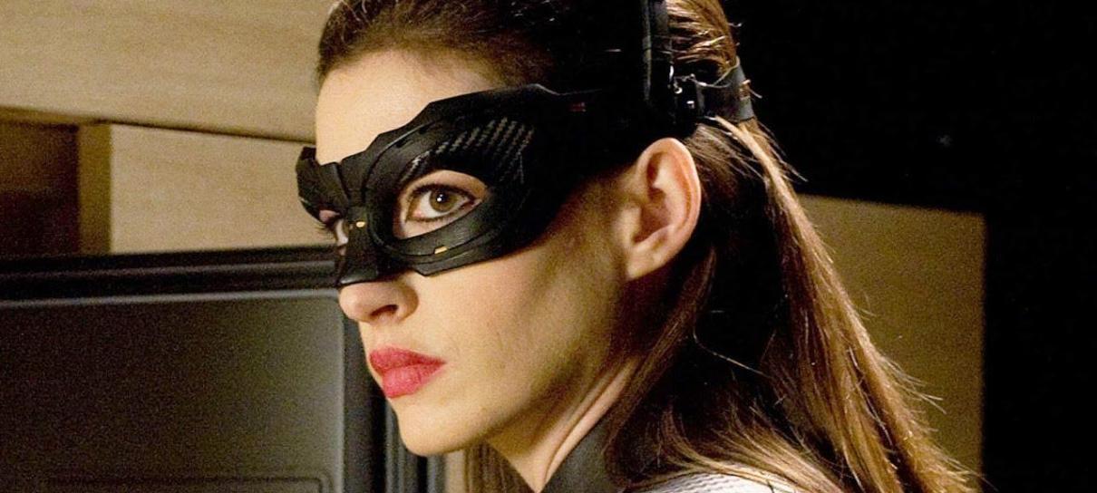 Anne Hathaway seria a Gata Negra em Homem-Aranha 4 de Sam Raimi