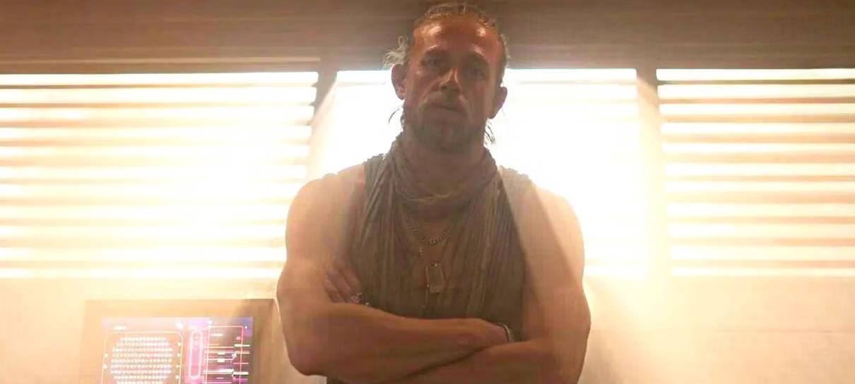Charlie Hunnam revela teste constrangedor para o Anakin de Star Wars