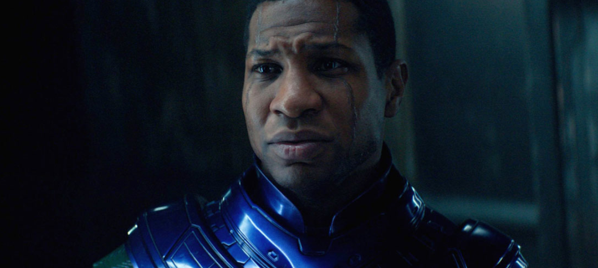 Jonathan Majors é demitido pela Marvel após ser declarado culpado de agressão