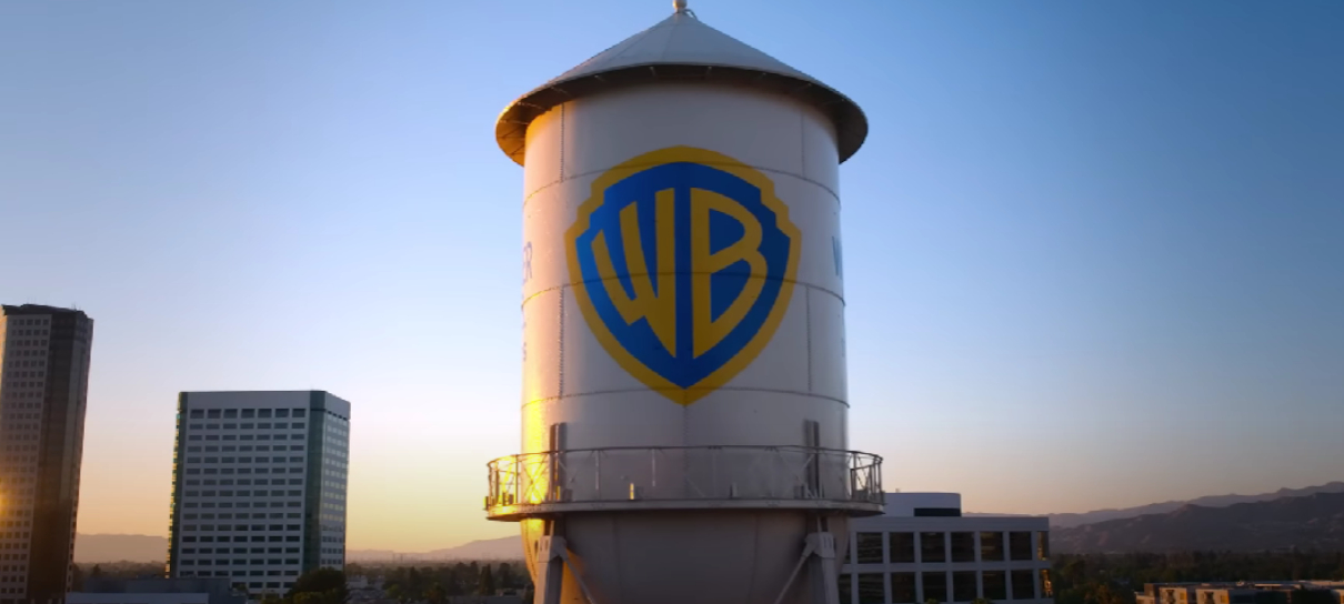 Warner Bros. Discovery estuda fusão com a Paramount, diz site