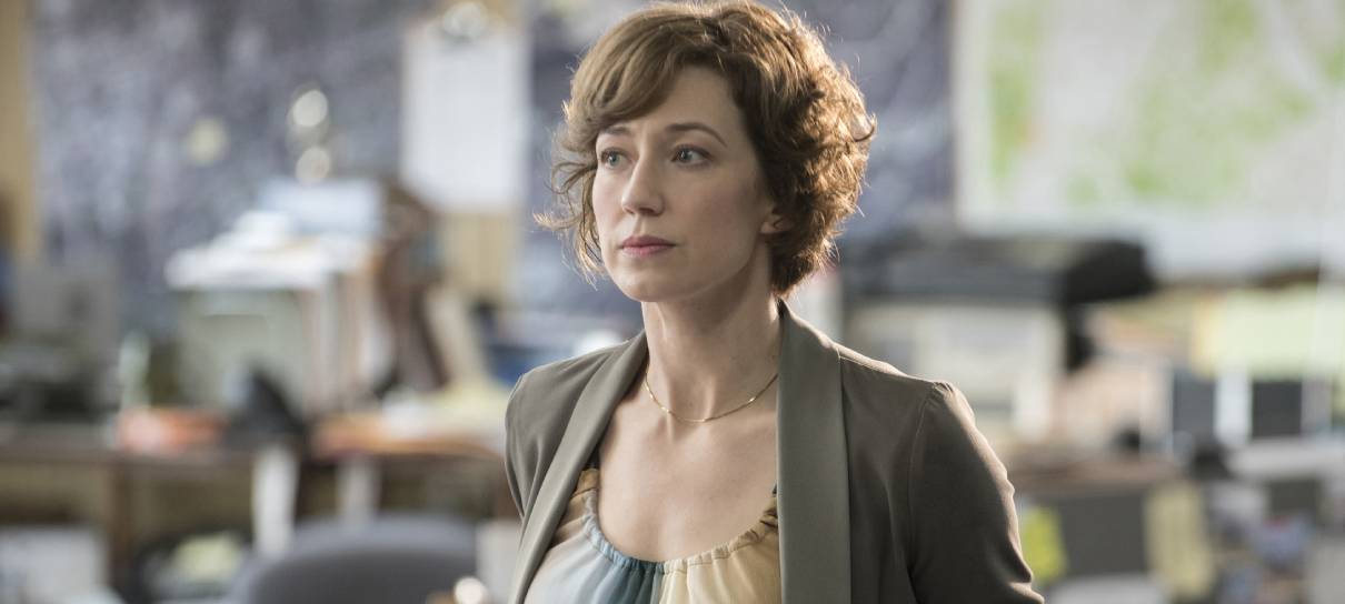 The White Lotus confirma Carrie Coon na terceira temporada