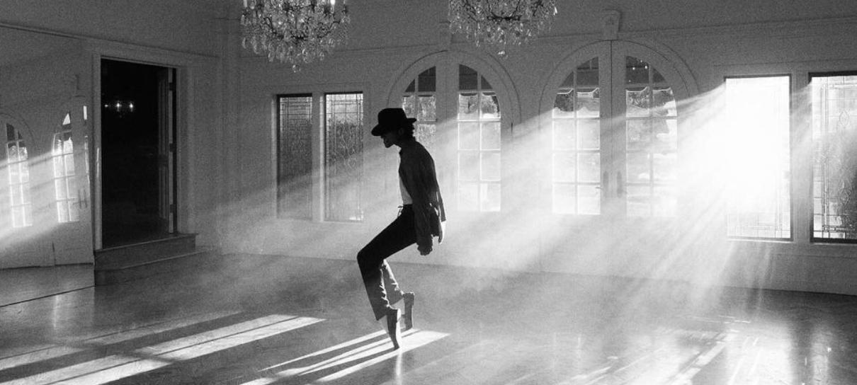 Biografia de Michael Jackson ganha primeira foto com o sobrinho do Rei do Pop
