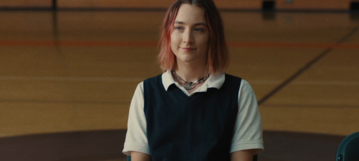Saoirse Ronan seria uma Barbie Estranha em participação cortada de Barbie