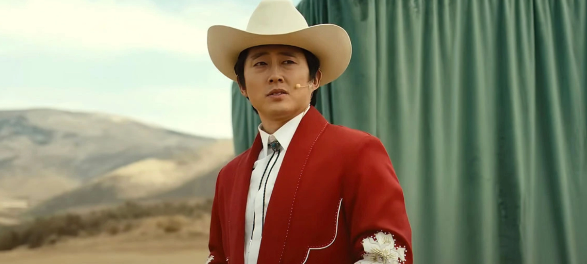 Steven Yeun confirma saída de Thunderbolts e pede desculpas