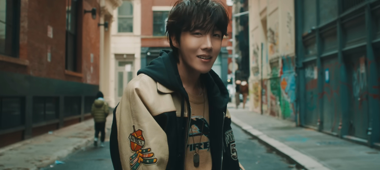 Hope on the Street, documentário de J-Hope do BTS, chega em março
