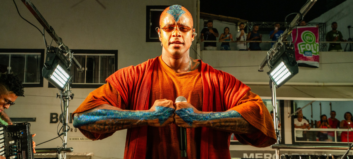 Leo Santana é o Avatar do Carnaval em campanha com a Netflix