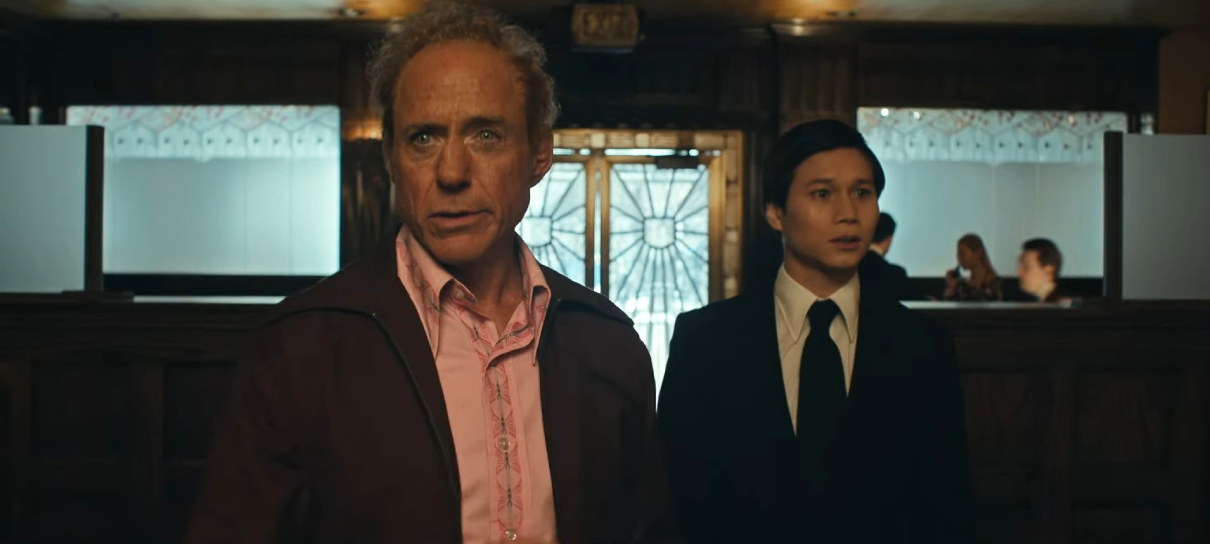O Simpatizante, minissérie com vários Robert Downey Jr., ganha teaser e data