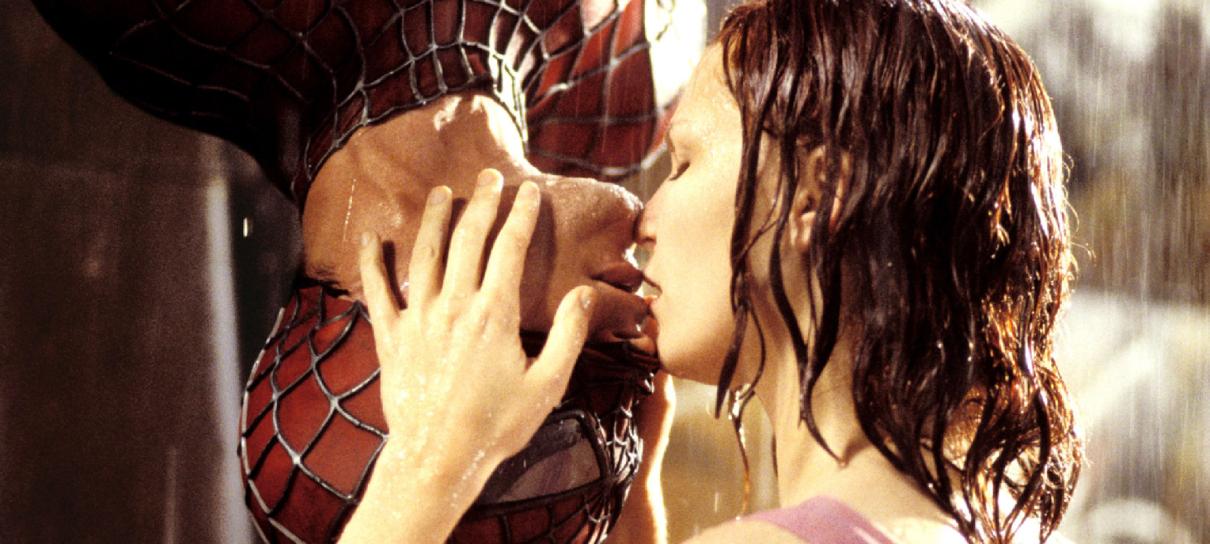Beijo de Homem-Aranha foi "meio miserável" de gravar, relembra Kirsten Dunst