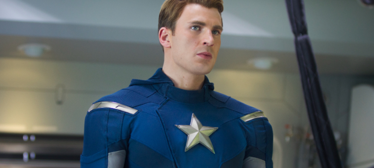Chris Evans acredita que filmes de heróis deveriam receber mais créditos