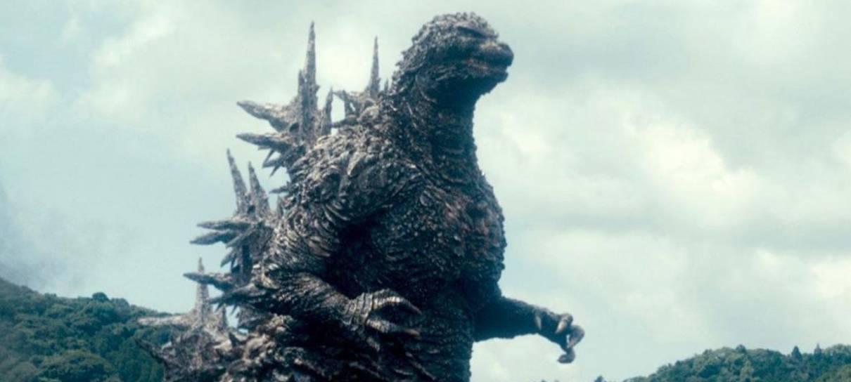 Equipe de Godzilla Minus One leva bonecos e sapatos do lagartão ao Oscar