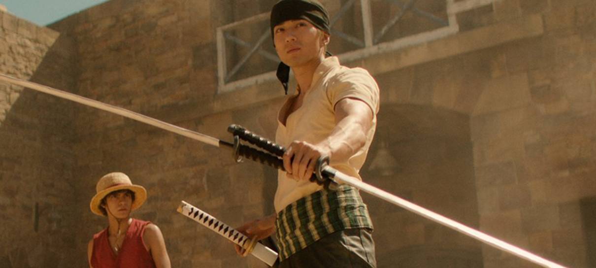 Mackenyu treina para ficar ainda mais fortão como o Zoro em One Piece