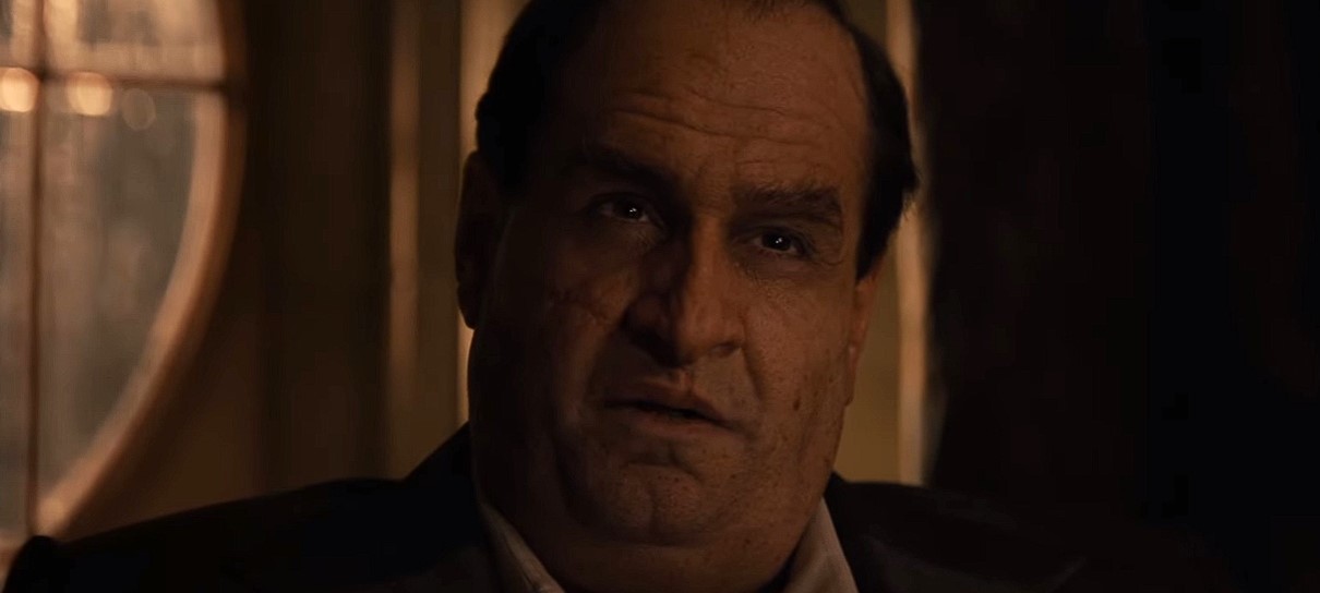 Série do Pinguim, de Batman, ganha teaser com Colin Farrell em destaque