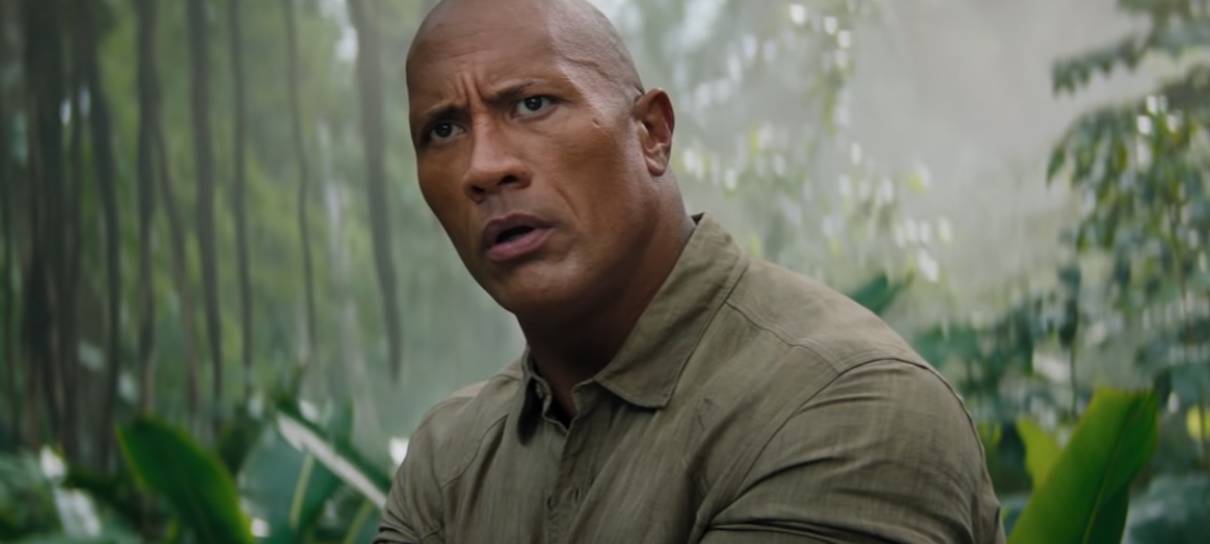 De atrasos a xixi no set, site denuncia comportamento de The Rock em filme