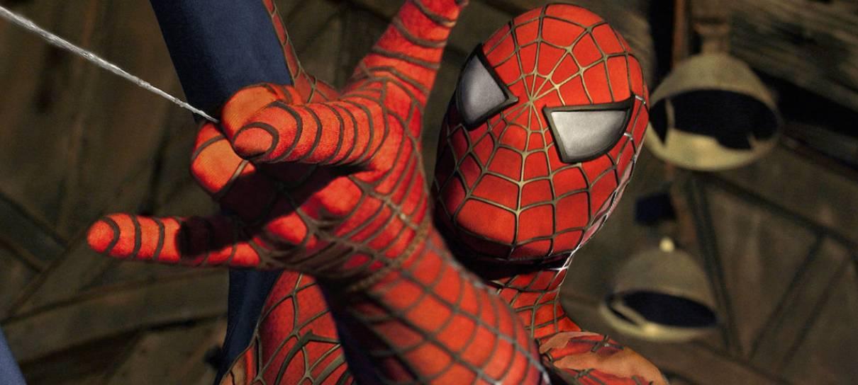 Sam Raimi comenta rumores de que fará novo Homem-Aranha