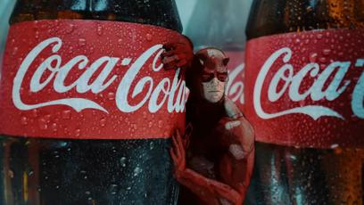 Marvel e Coca-Cola lançam comercial divertido com Fanático, Demolidor e mais