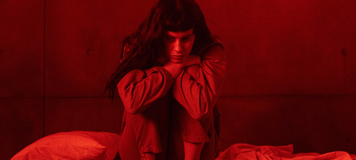 O Poço 2, sequência do terror da Netflix, ganha fotos agoniantes