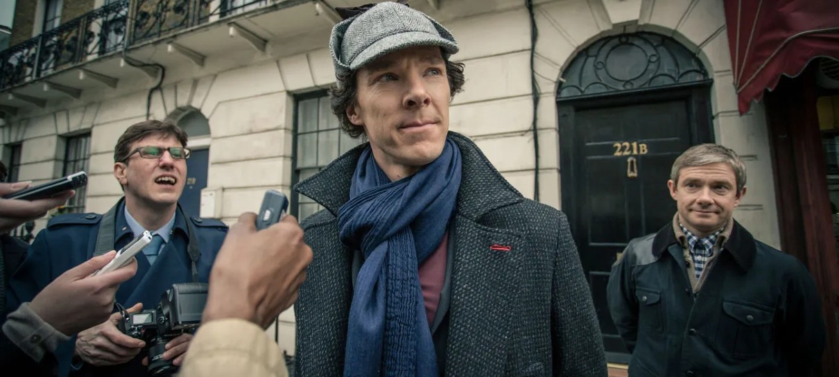 Criador de Sherlock sonha com filme da série com Benedict Cumberbatch
