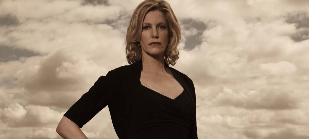 Anna Gunn comenta relação com fãs após ódio à Skyler de Breaking Bad