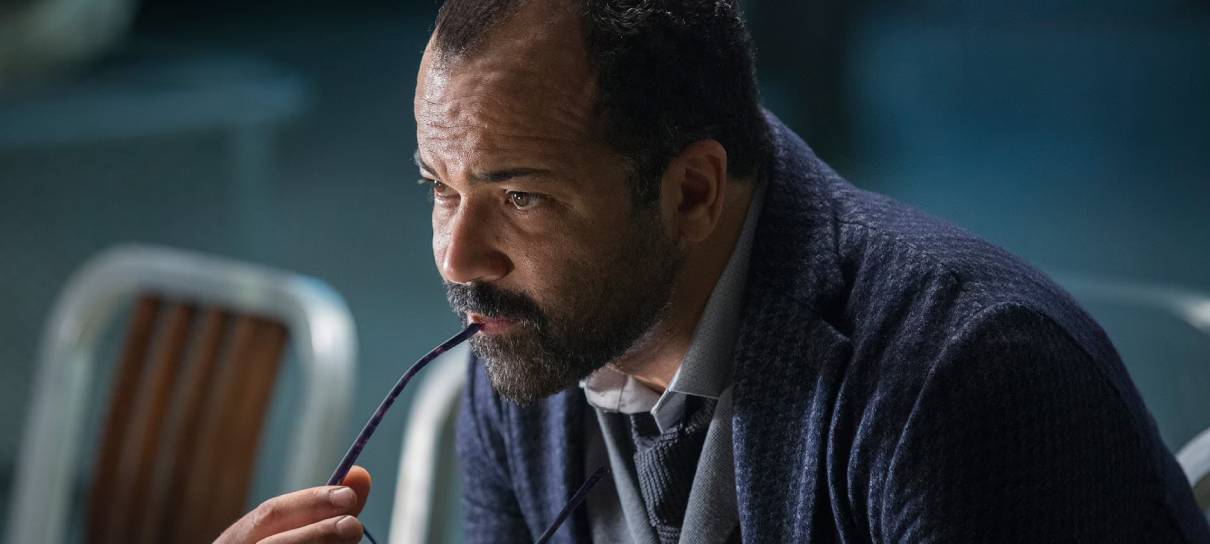 Jeffrey Wright aparece caracterizado nos bastidores de The Last of Us