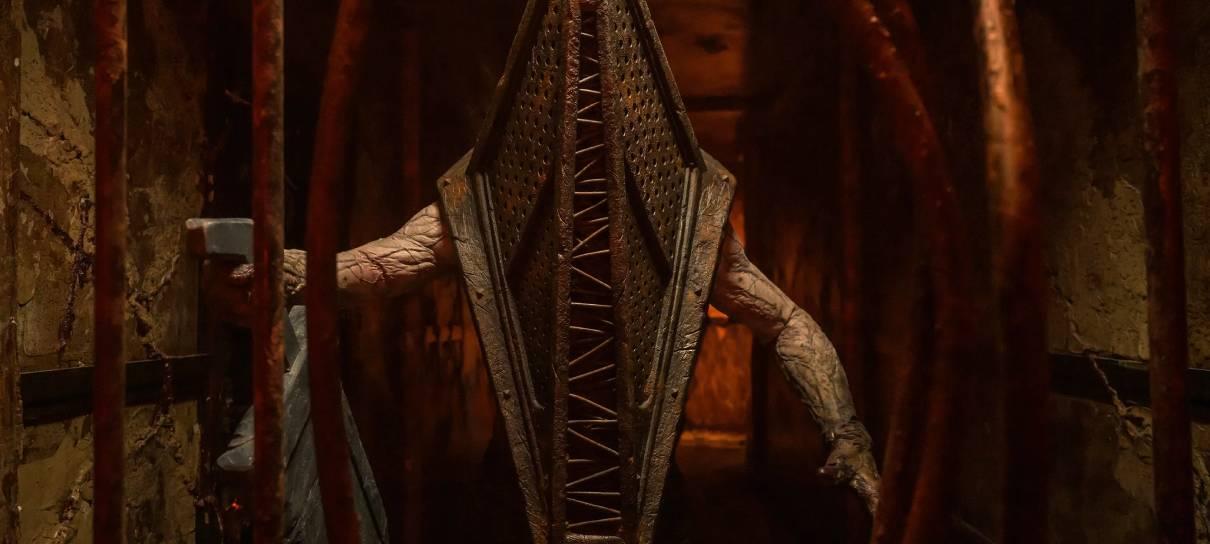 Novo filme de Silent Hill revela o Pyramid Head em foto assustadora