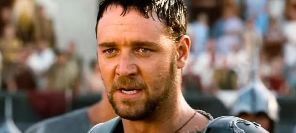 Russell Crowe diz que está desconfortável com Gladiador II