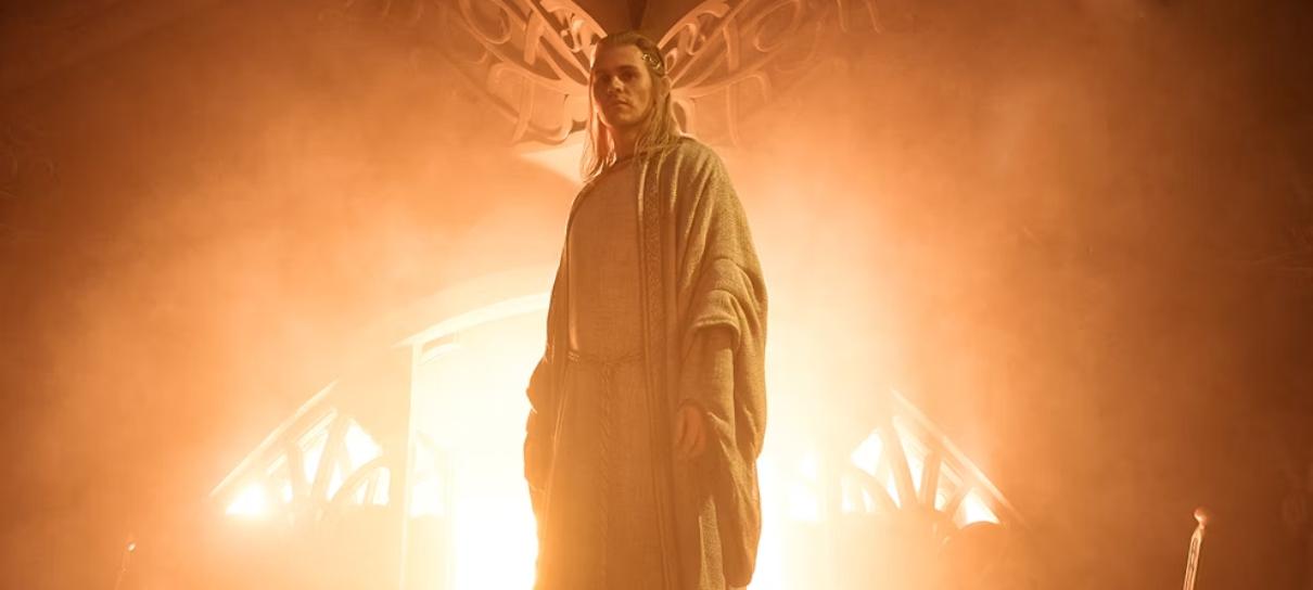 Sauron aparece iluminado em foto da 2ª temporada de Os Anéis de Poder