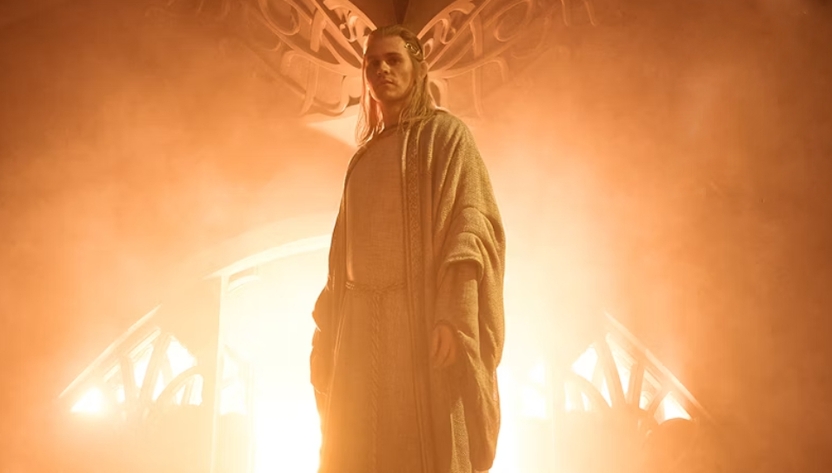 Sauron aparece iluminado em foto da 2ª temporada de Os Anéis de Poder