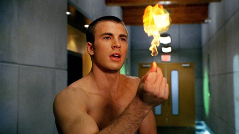 Foto de Chris Evans como Tocha Humana no filme do Quarteto Fantástico (20th Century Fox/Reprodução)