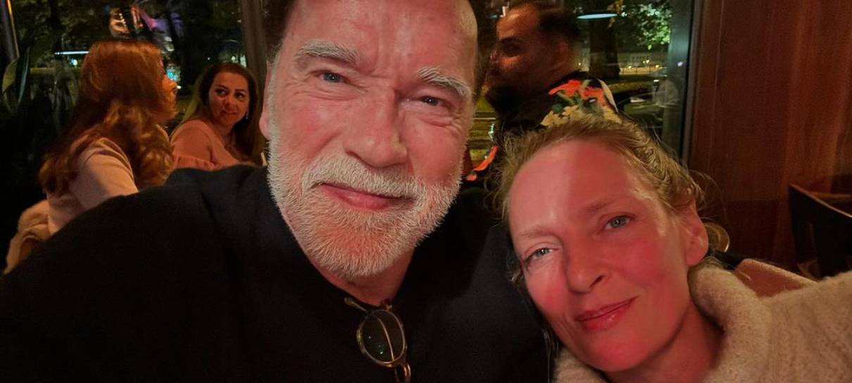 Schwarzenegger e Uma Thurman mandam recado pro Batman em reencontro