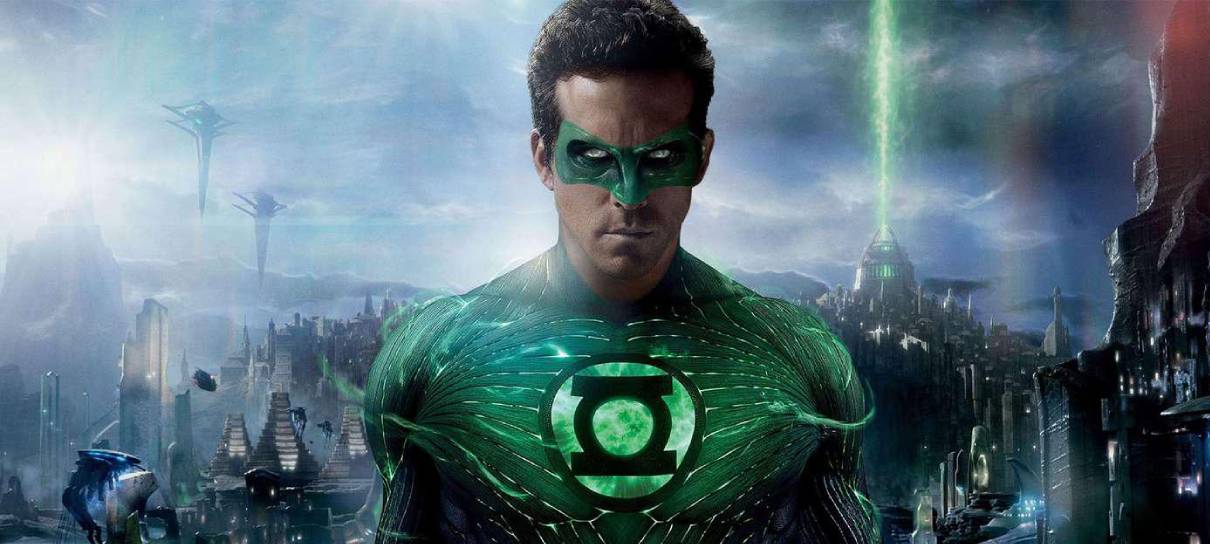 James Gunn convidou Ryan Reynolds de volta à DC (e se deu mal)