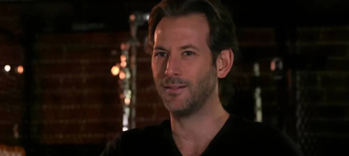 Cineasta Jeff Baena, marido de Aubrey Plaza, morre aos 47 anos