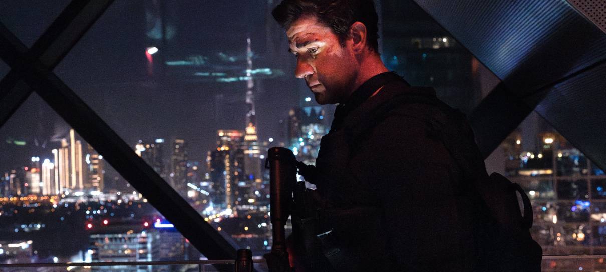 John Krasinski volta à ação em primeira foto do filme de Jack Ryan