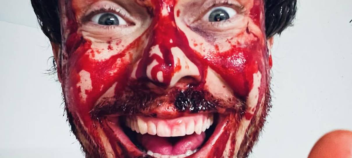 Hughie está ensanguentado em foto da temporada final de The Boys