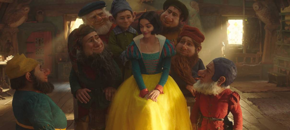 Branca de Neve tem queda, mas segura topo da bilheteria brasileira