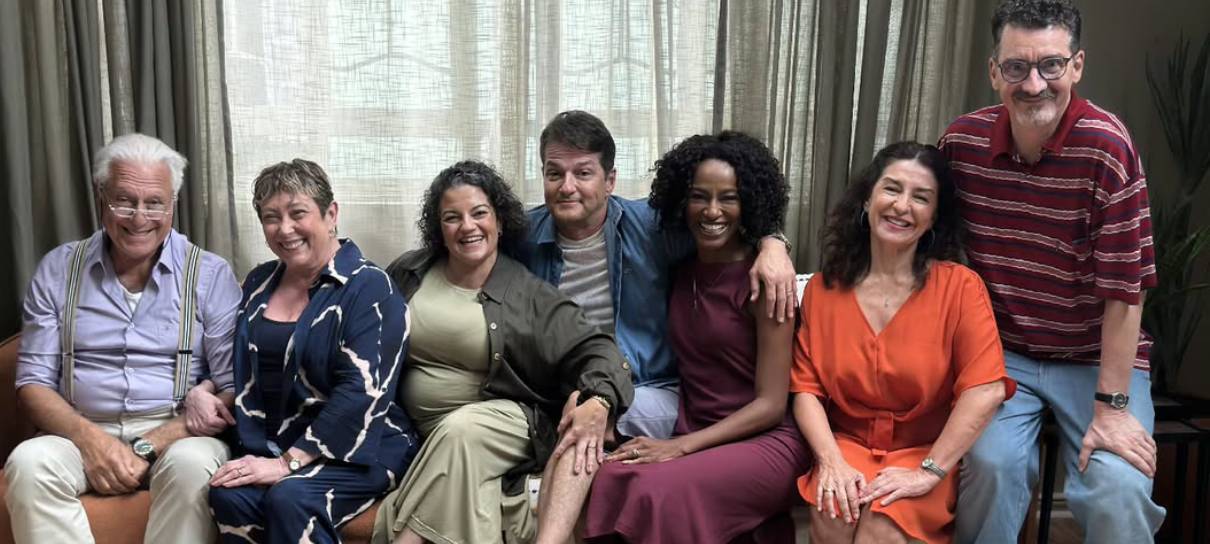 Mundo da Lua mostra novo elenco em foto de reboot da TV Cultura