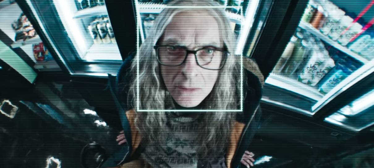 7º ano de Black Mirror funciona quando tenta não ser Black Mirror | Crítica
