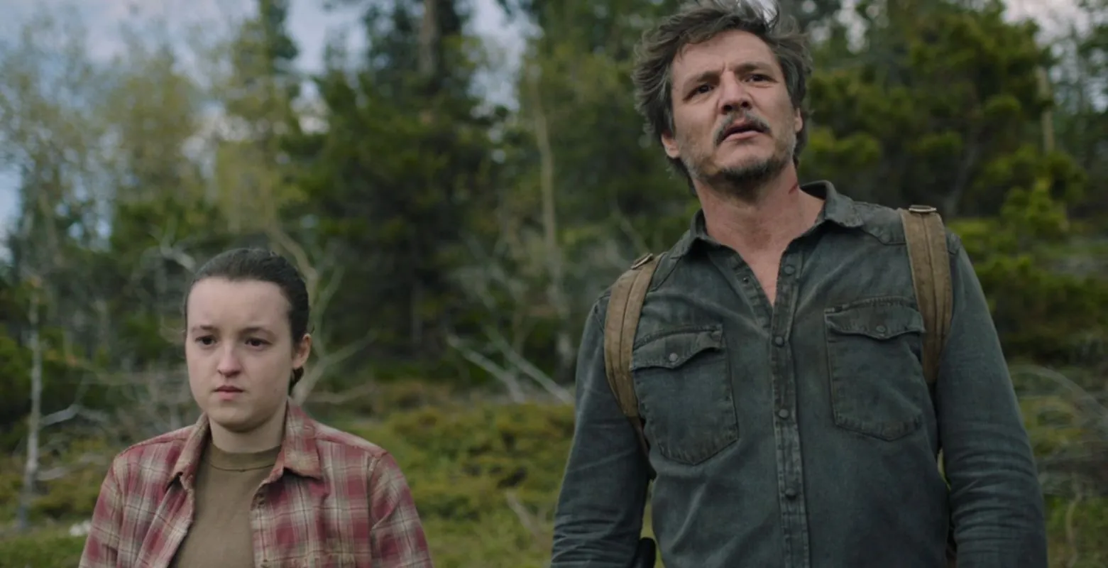 Joel e Ellie na cena final da primeira temporada de The Last of Us