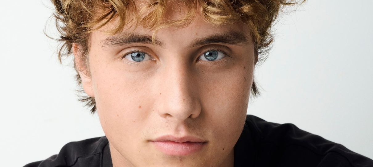 Novo Jogos Vorazes escala Joseph Zada como jovem Haymitch