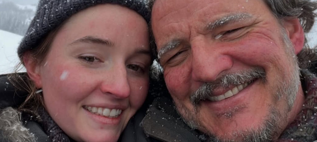 Kaitlyn Dever e Pedro Pascal postam foto de bastidores de The Last of Us