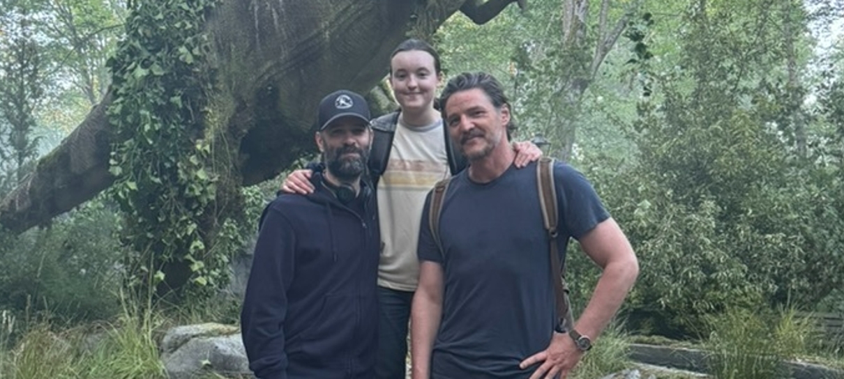 The Last of Us: Neil Druckmann celebra 2ª temporada com fotos de bastidores
